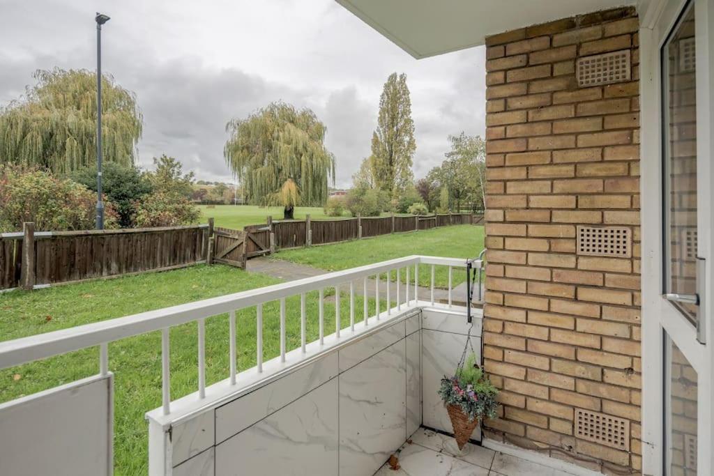 Appartamento Lovely 2-bedroom With Balcony And Park View *